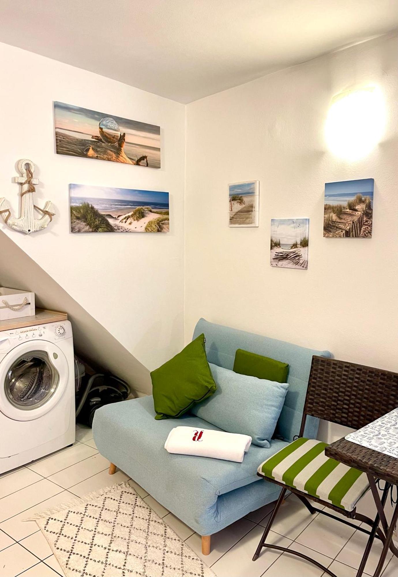 Devi-Piran Apartment Luaran gambar