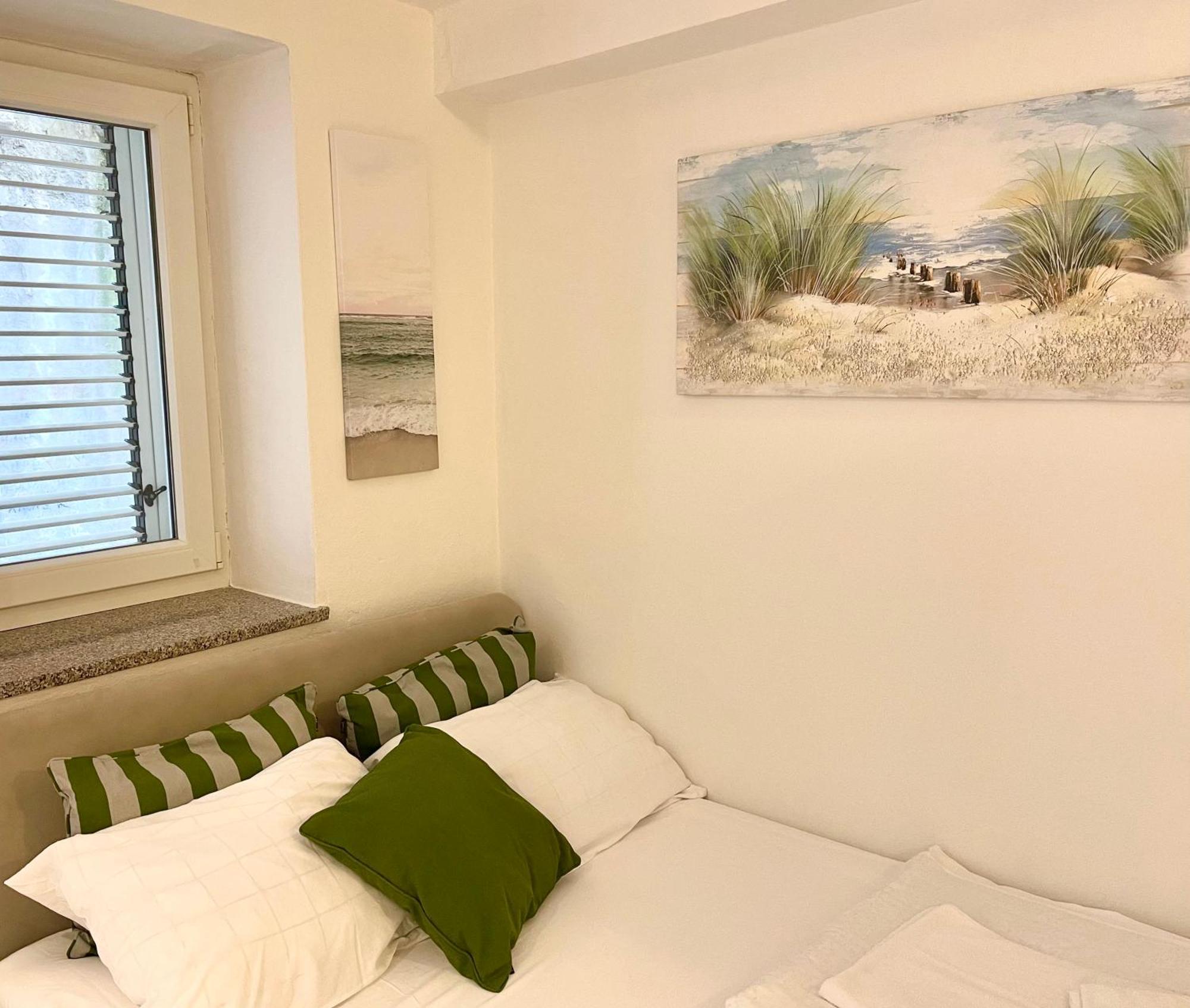 Devi-Piran Apartment Luaran gambar